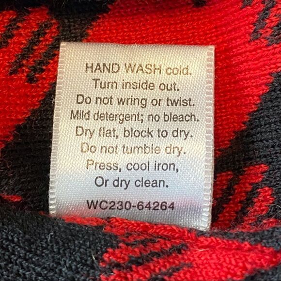 Pendleton Plus Size 1X Red/Black 100% Merino Wool Cardigan - Picture 5 of 10
